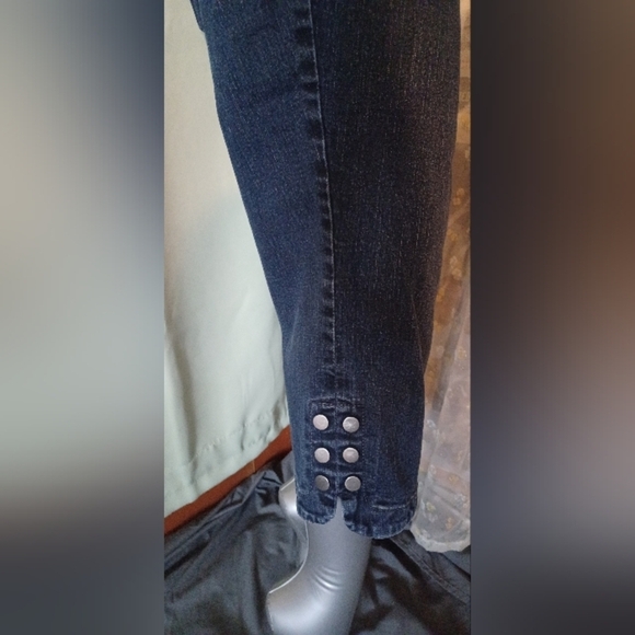 Style & Co. Blue Cropped Ankle Jeans - Picture 5 of 7